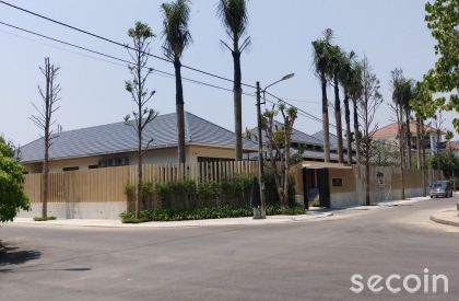 Ngói phẳng kiểu Pháp